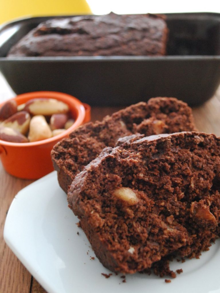 Bolo integral de cacau com castanha-do-Pará