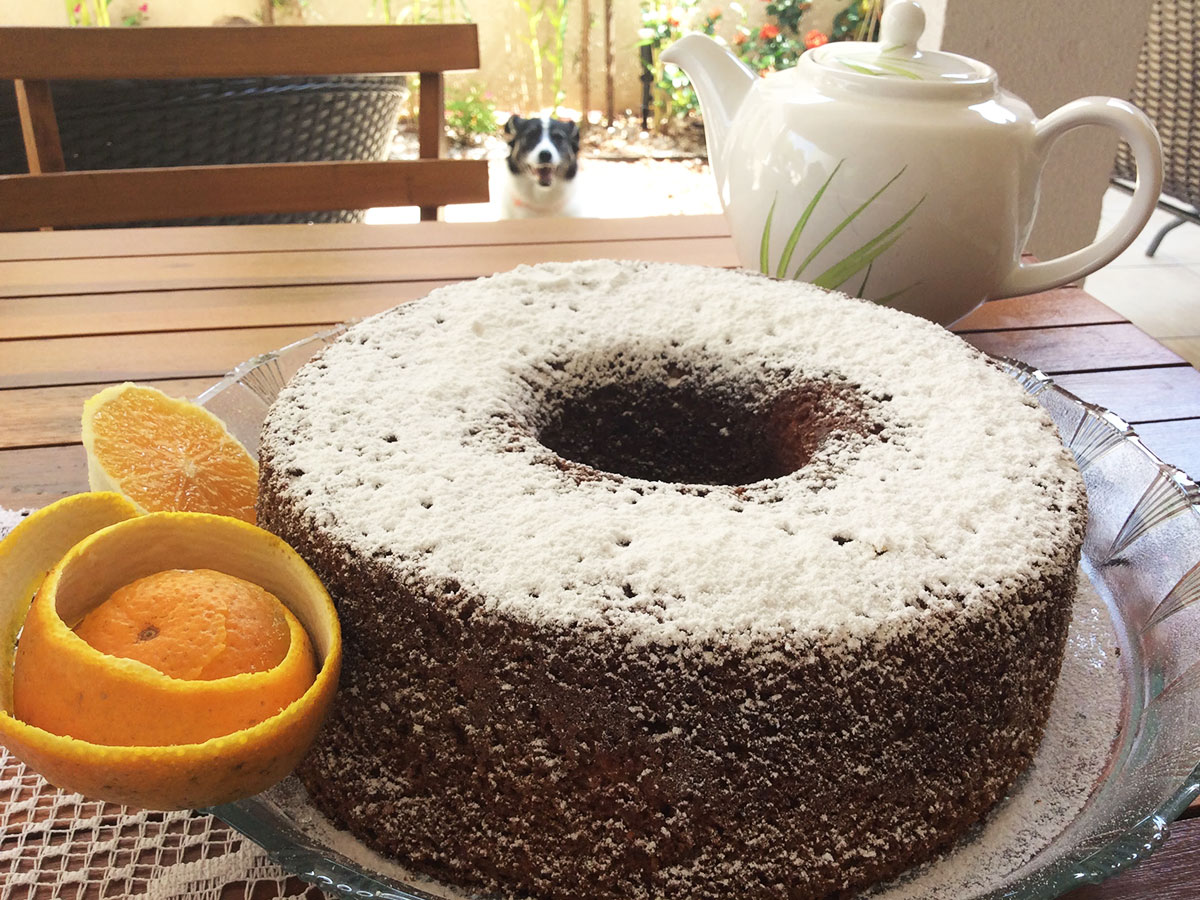 Bolo de laranja com casca