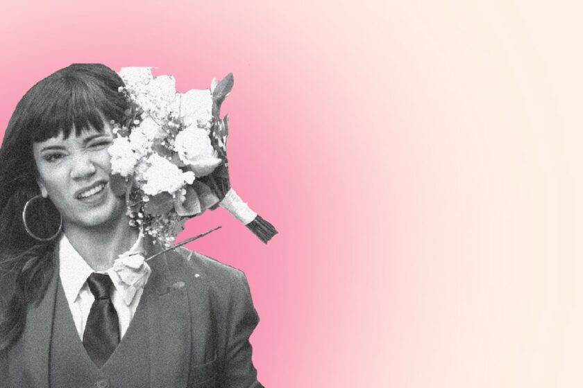 Ilustração da personagem Vicky, da série Invejosa da Netflix, com um buquê de noiva